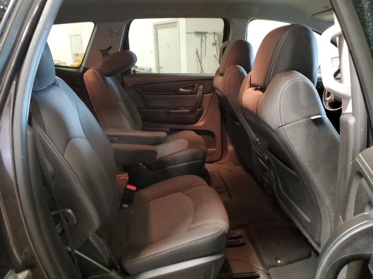 2016 Chevrolet Traverse - Image 11