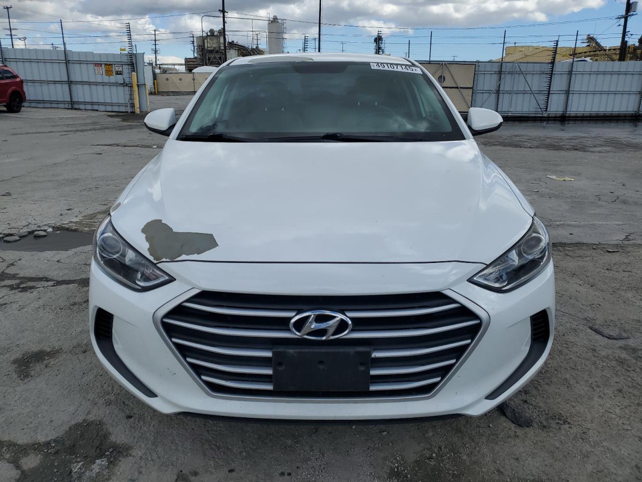 2017 Hyundai Elantra - Image 5