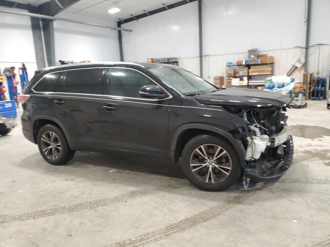 2016 Toyota Highlander - Image 4