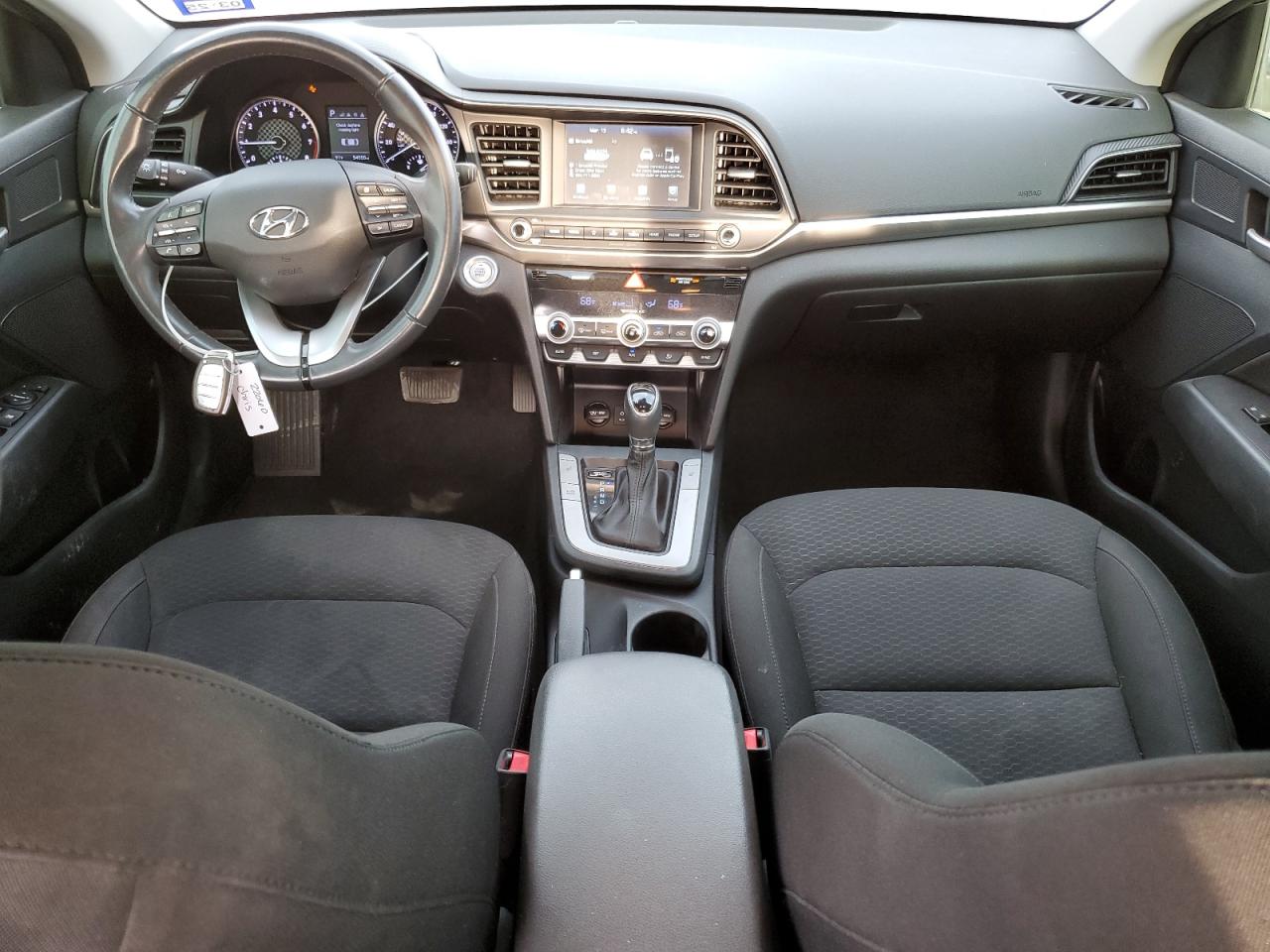 2020 Hyundai Elantra - Image 8