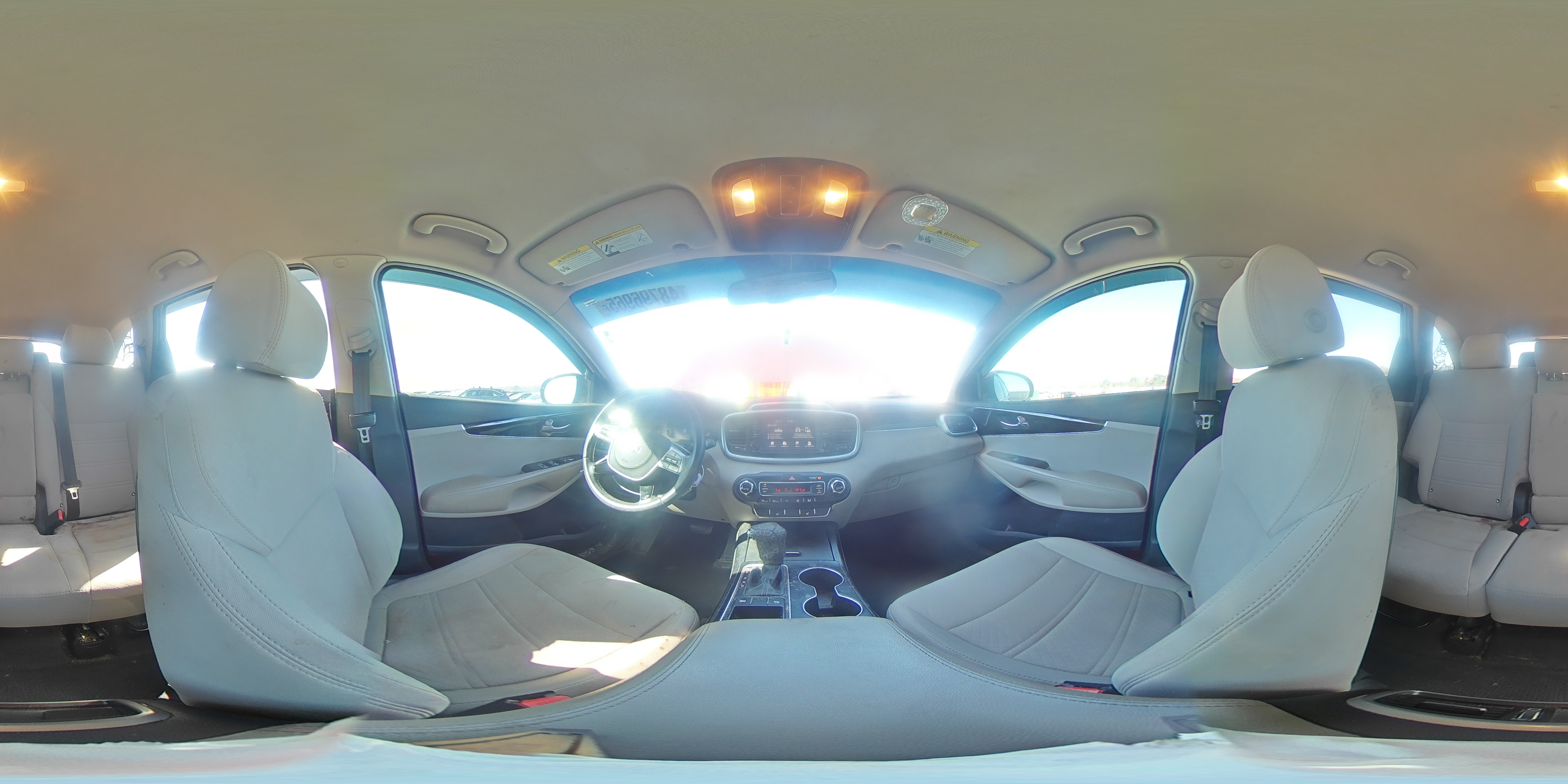 2019 Kia Sorento - Image 13
