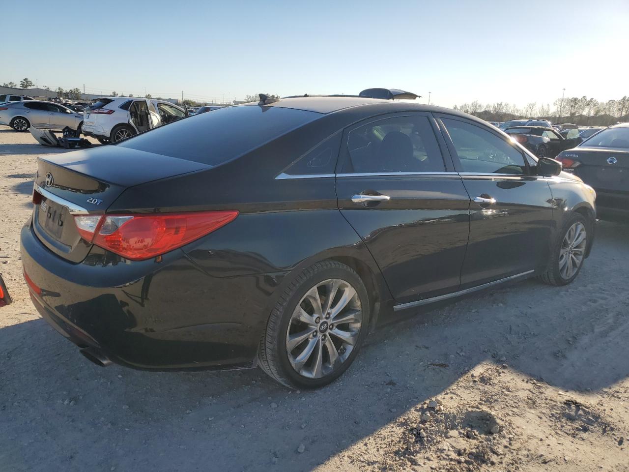 2012 Hyundai Sonata - Image 3