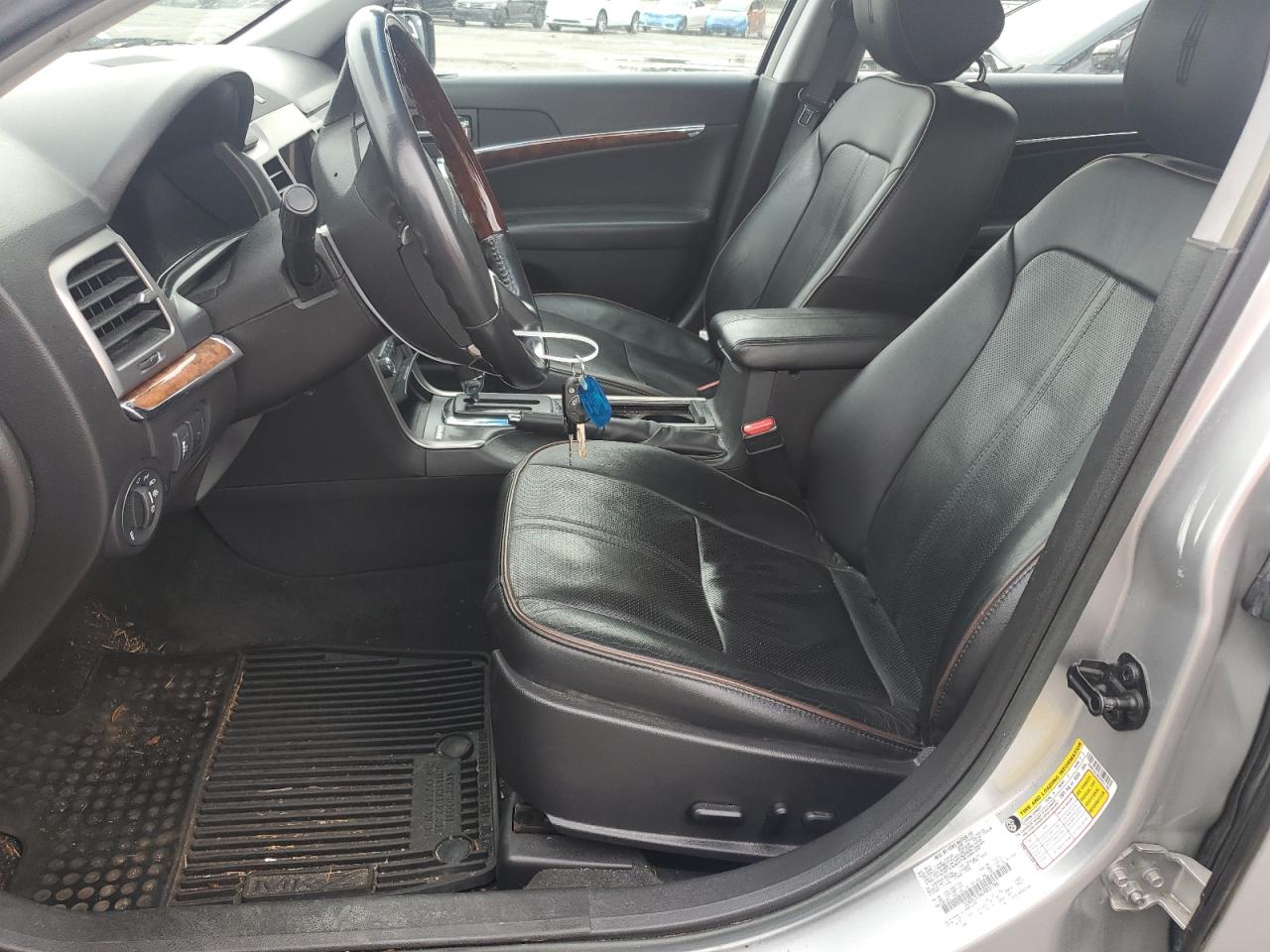 2012 Lincoln MKZ - Image 7