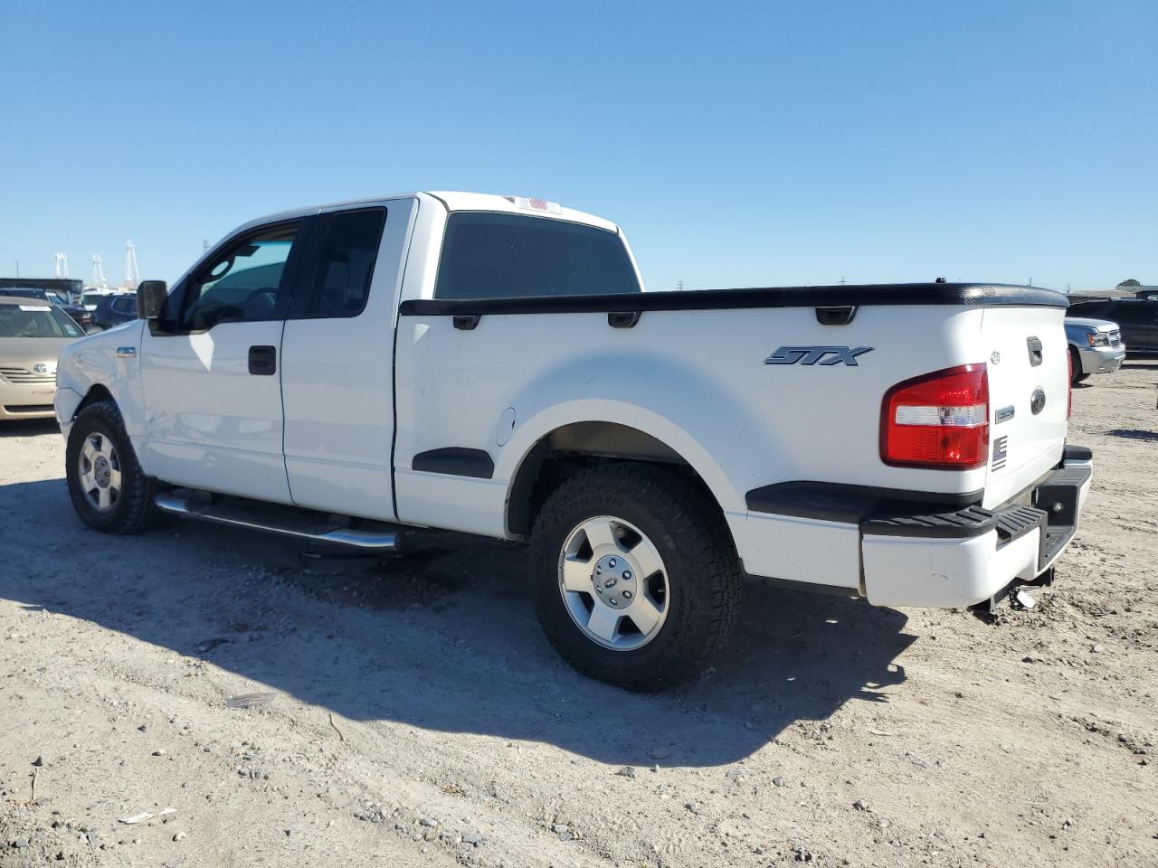 2006 Ford F-150 - Image 2