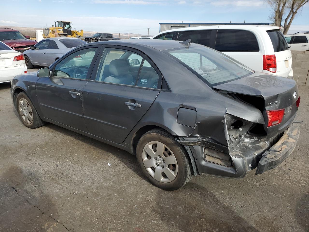 2010 Hyundai Sonata - Image 2