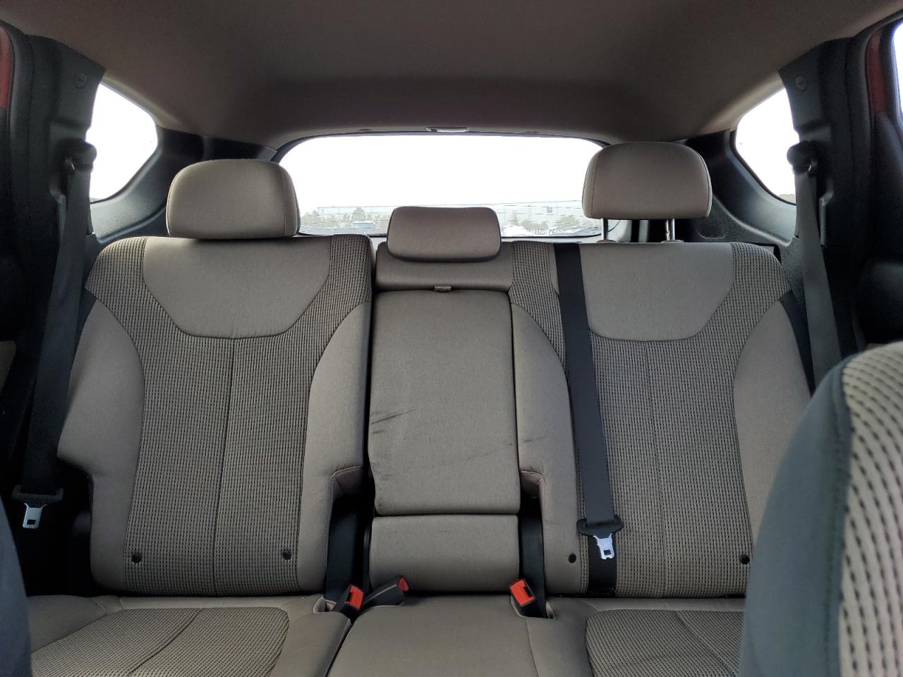 2019 Hyundai Santa Fe - Image 10