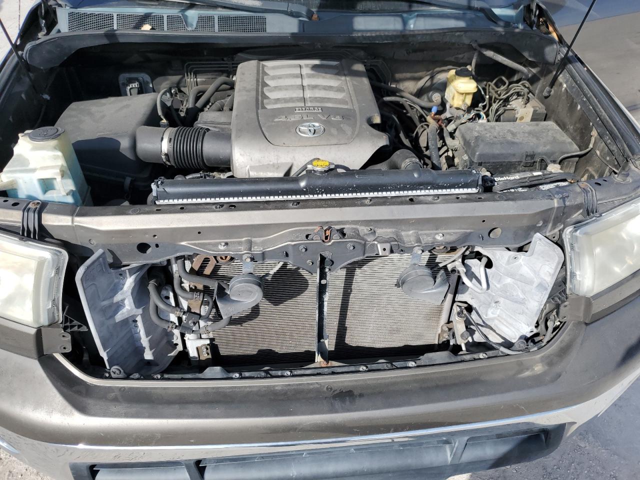 2010 Toyota Tundra - Image 11
