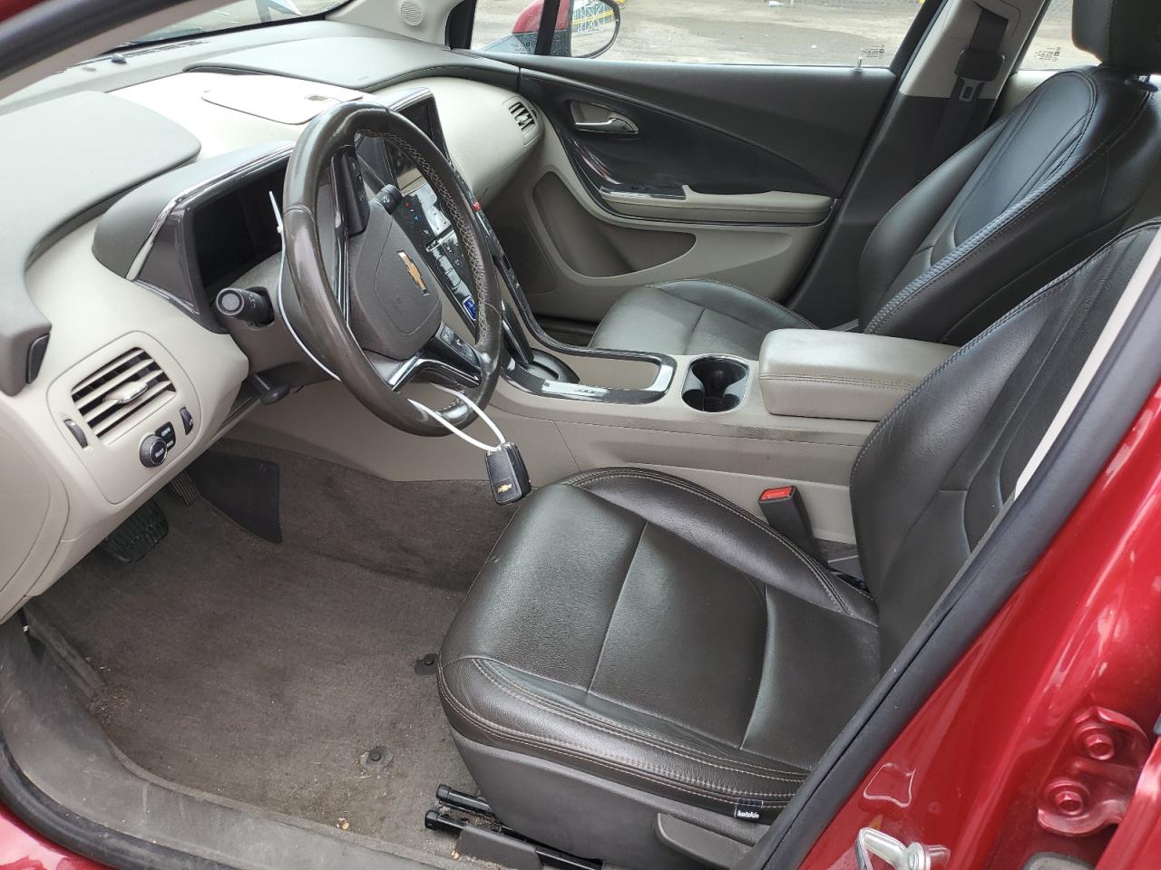 2013 Chevrolet Volt - Image 7