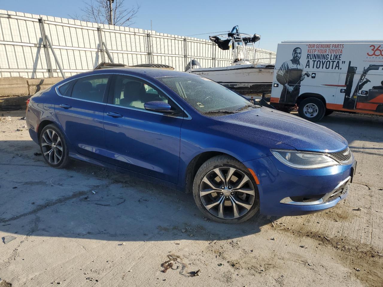 2015 Chrysler 200 - Image 4