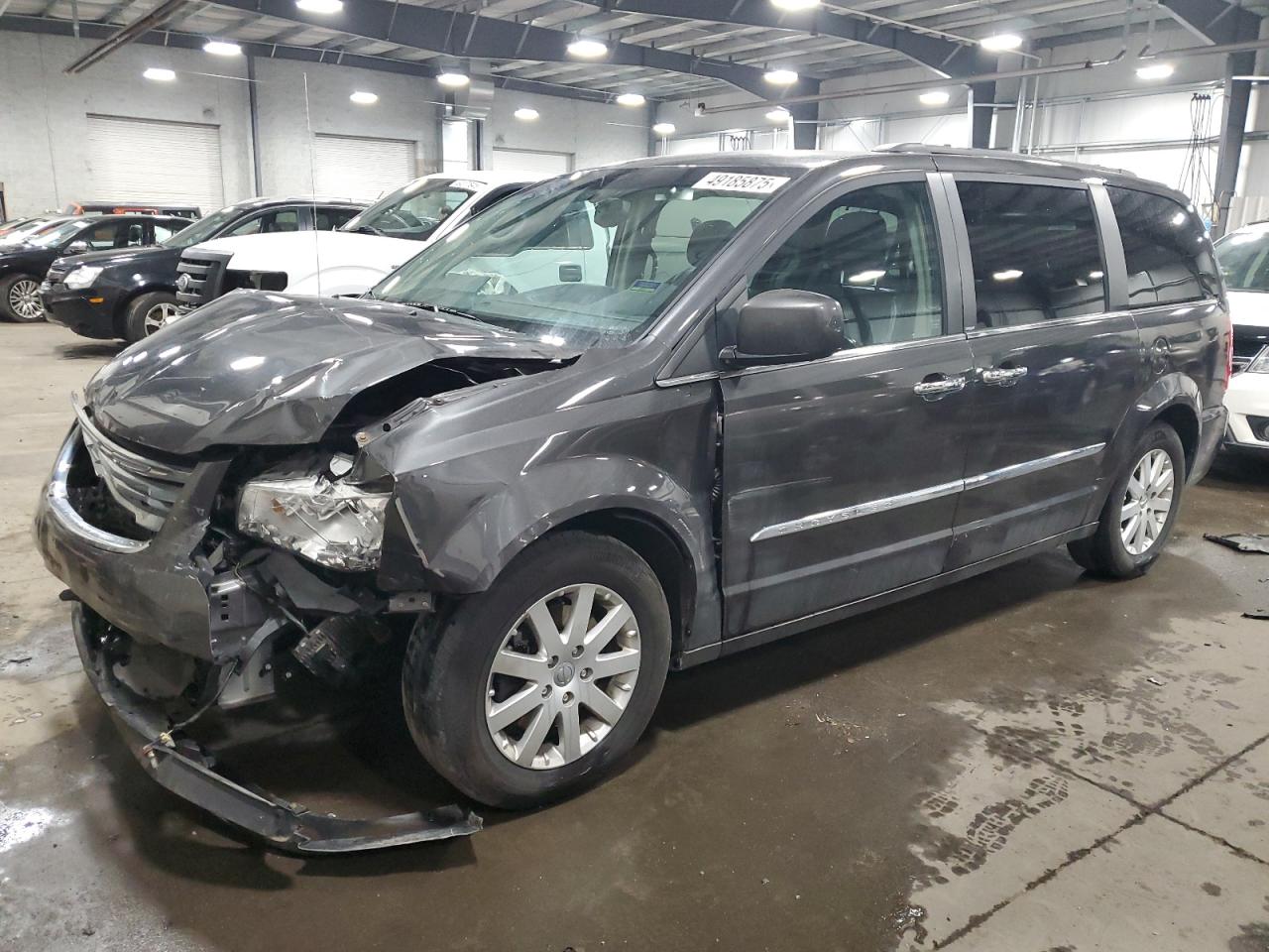 2015 Chrysler Town & Country Touring იყიდება Ham Lake-ში, MN - Front End