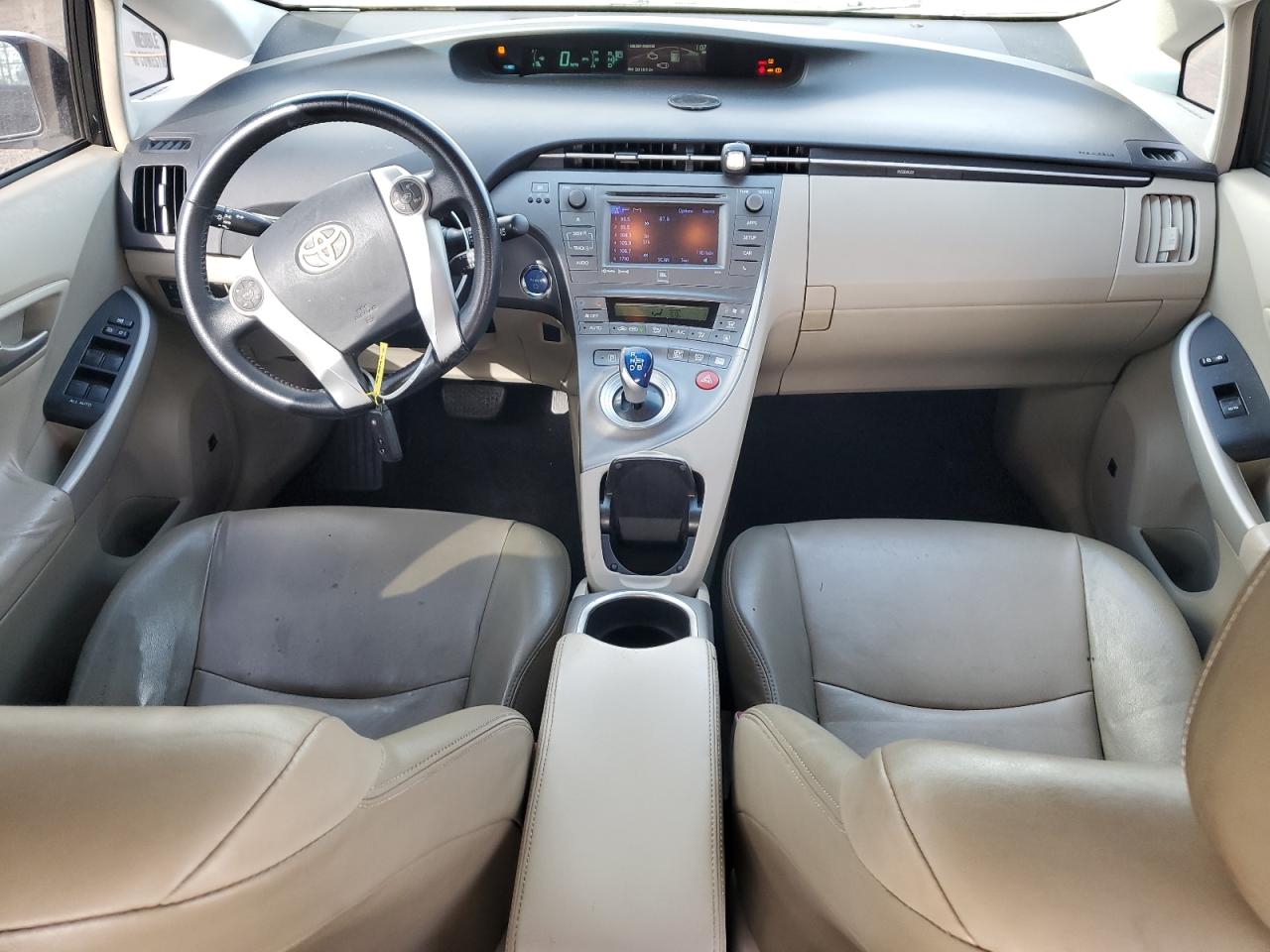 2012 Toyota Prius - Image 8