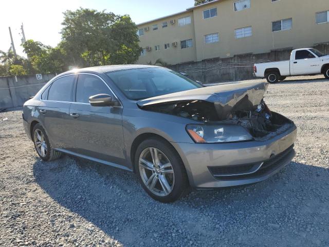  VOLKSWAGEN PASSAT 2014 Серый