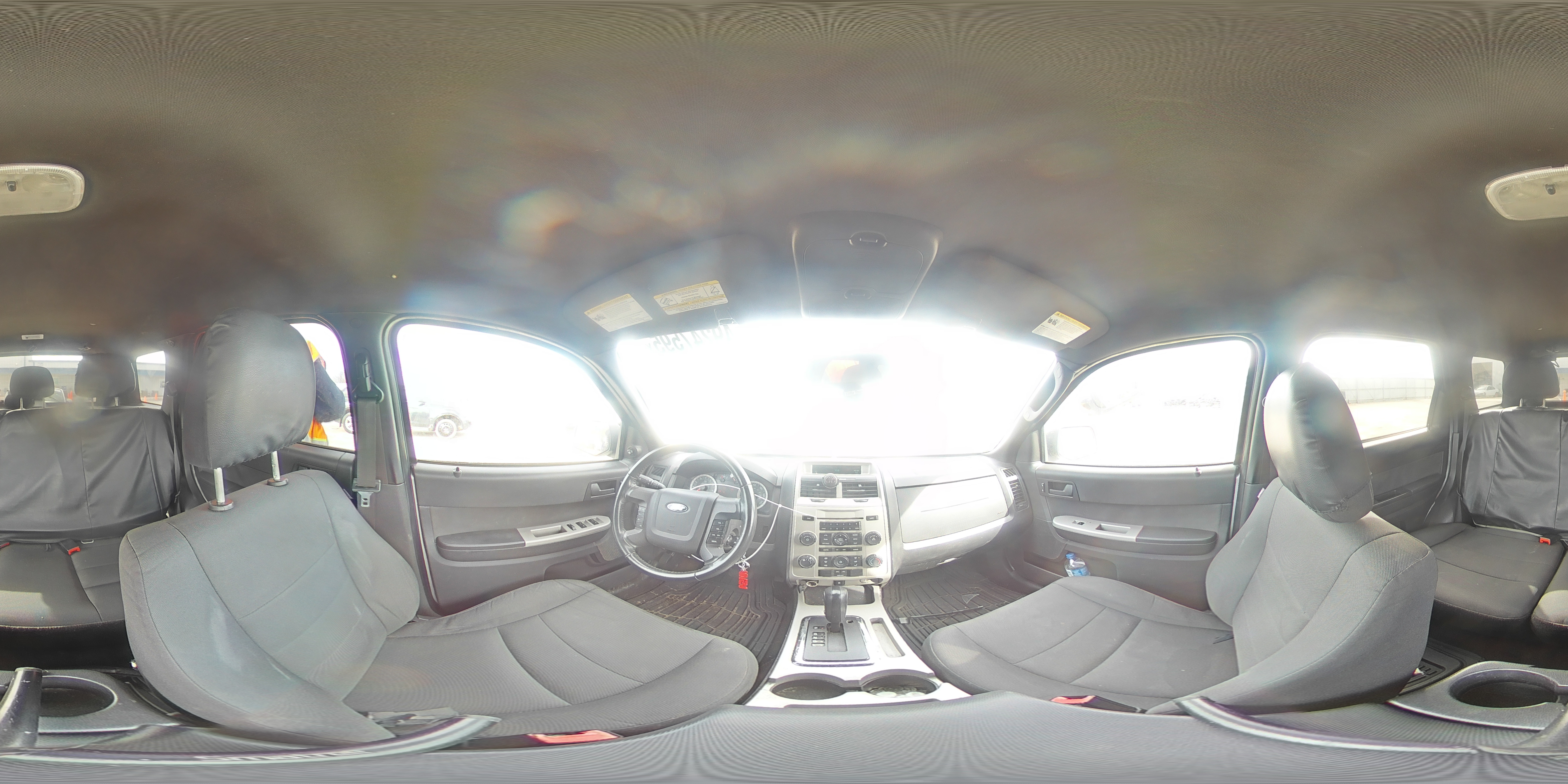 2010 Ford Escape - Image 13