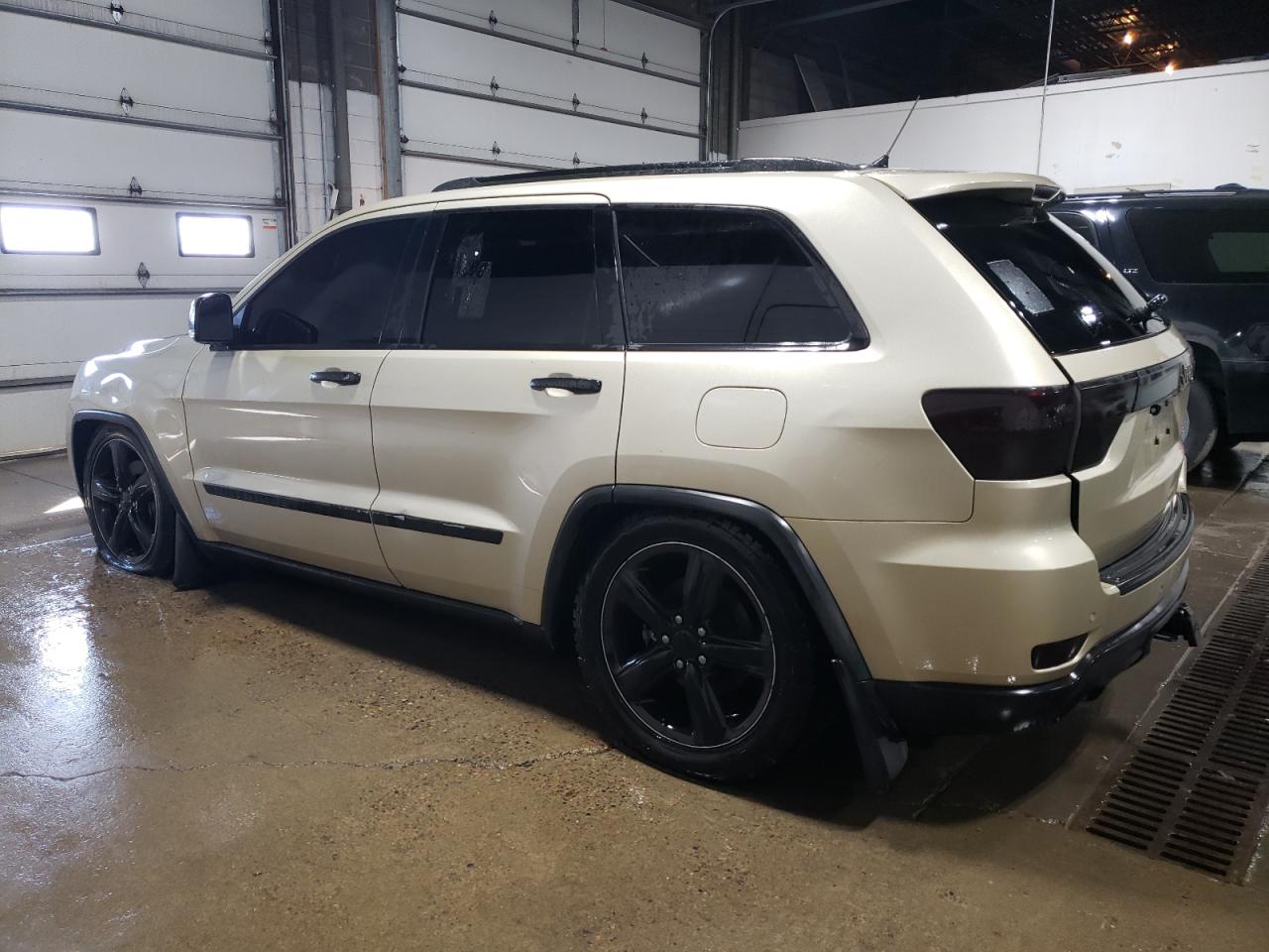 2011 Jeep Grand Cherokee - Image 2