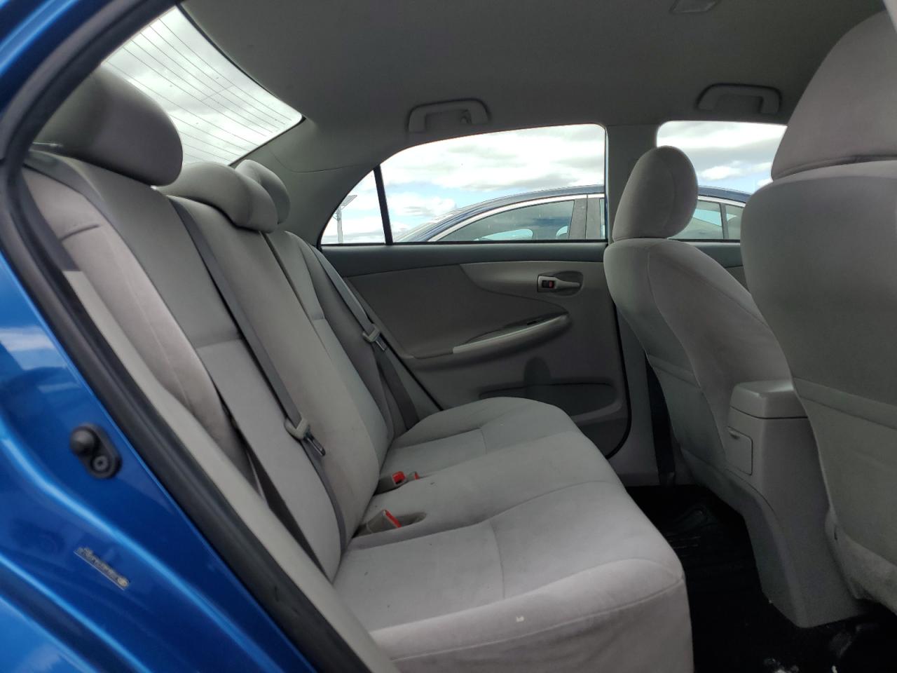 2010 Toyota Corolla - Image 10