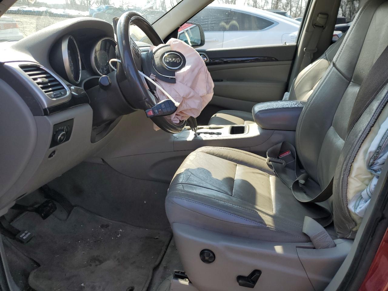 2012 Jeep Grand Cherokee - Image 7