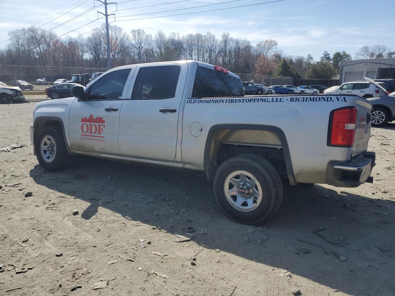 2016 GMC Sierra - Image 2
