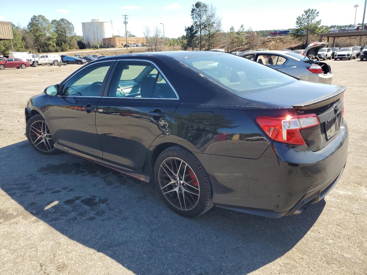 2014 Toyota Camry - Image 2