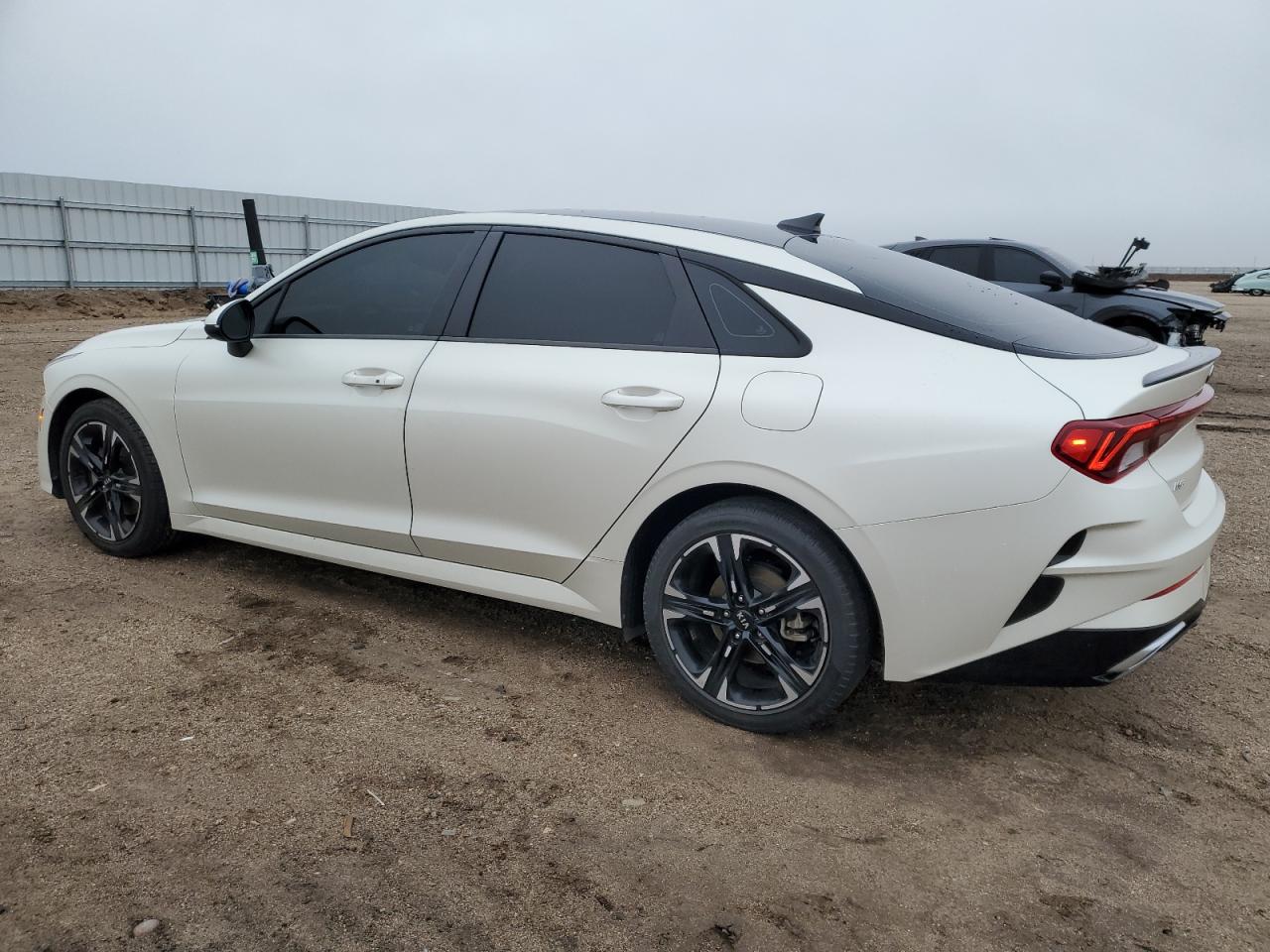 2021 Kia K5 - Image 2