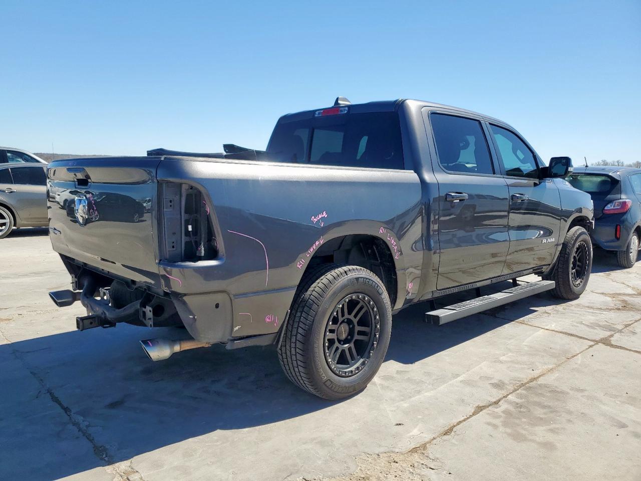 2019 RAM 1500 - Image 3