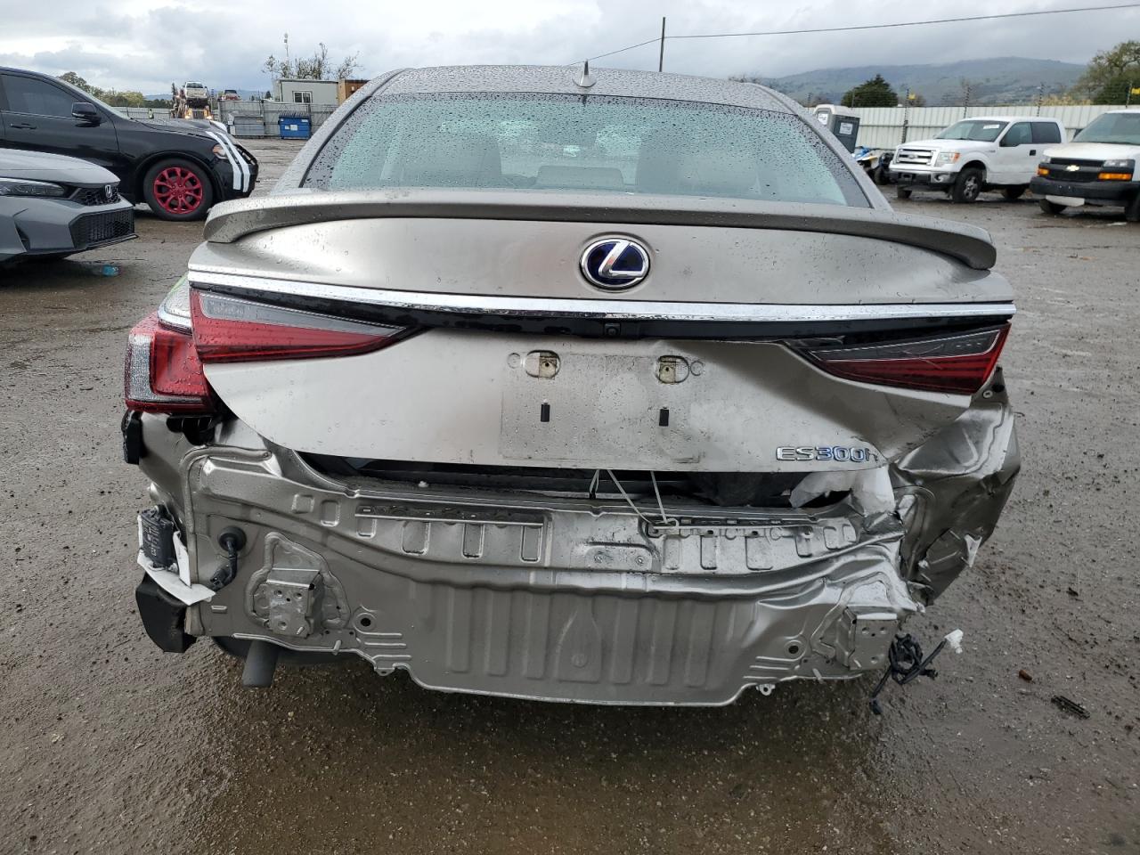 2019 Lexus ES - Image 6