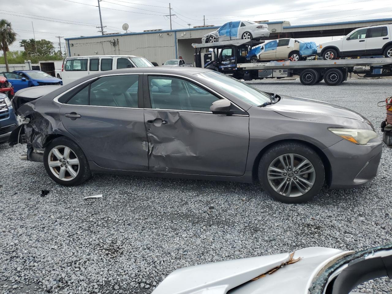 2015 Toyota Camry - Image 4