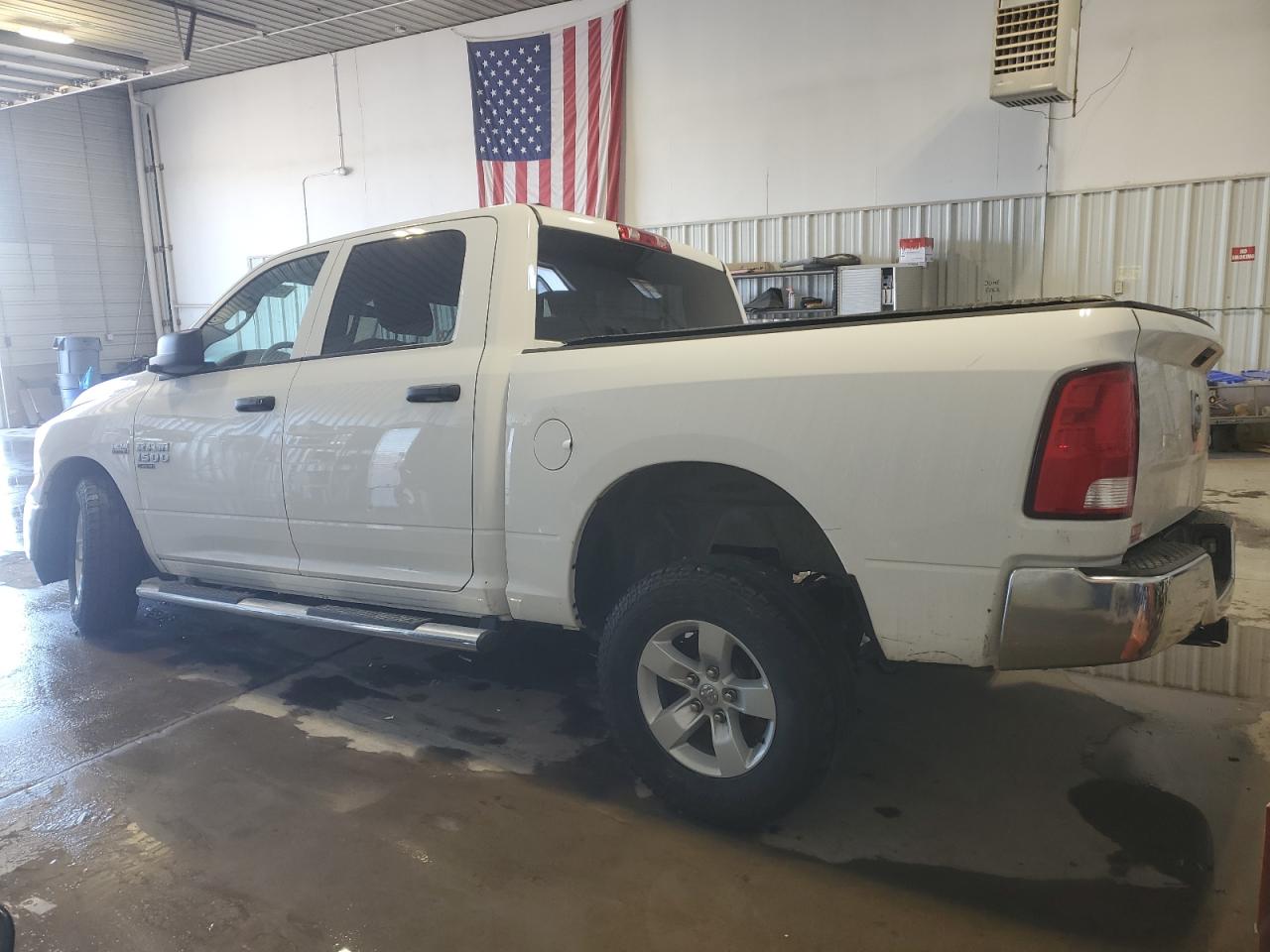 2020 RAM 1500 - Image 2