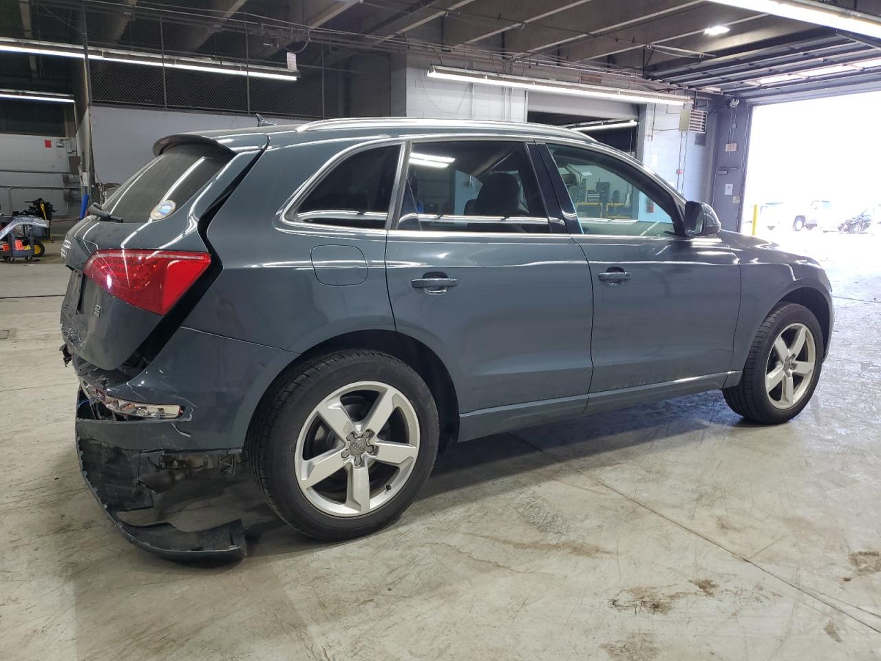 2010 Audi Q5 - Image 3