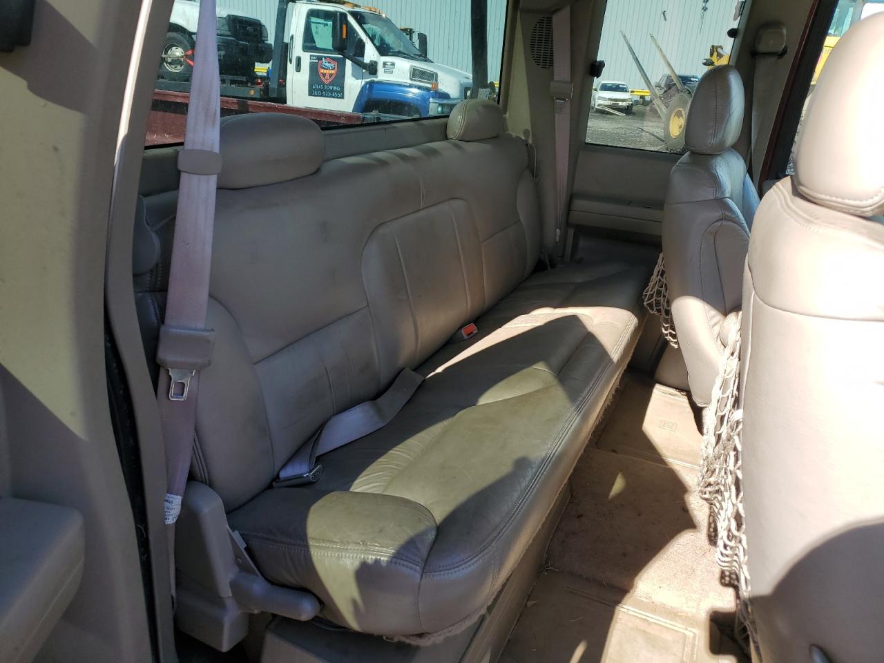 1998 Chevrolet GMT-400 - Image 10