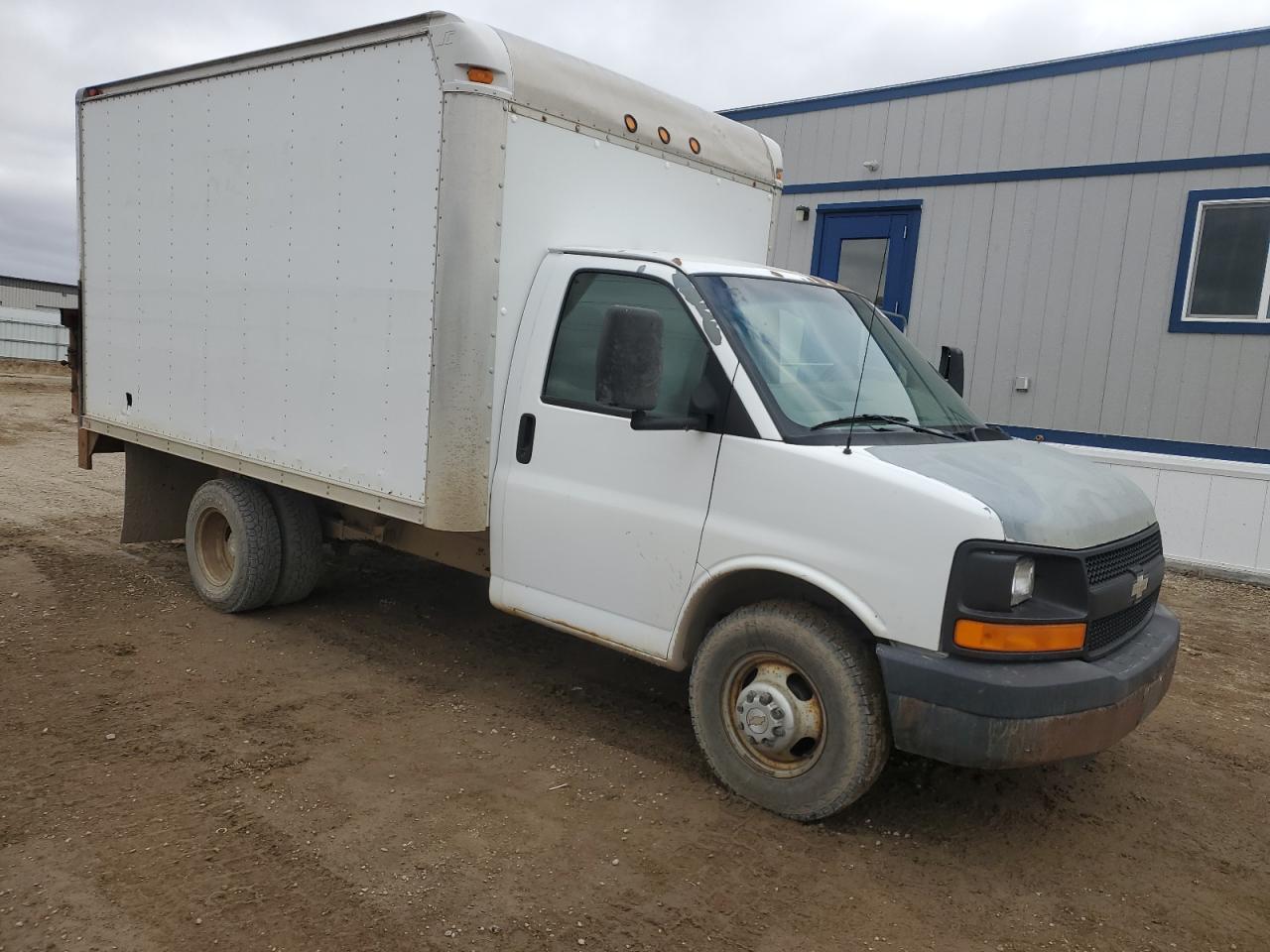 2007 Chevrolet Express - Image 4