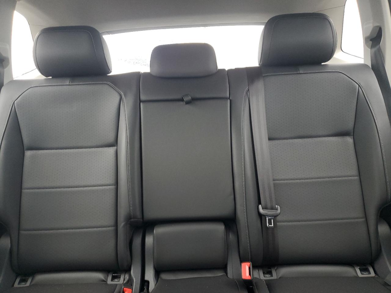 2019 Volkswagen Tiguan - Image 10