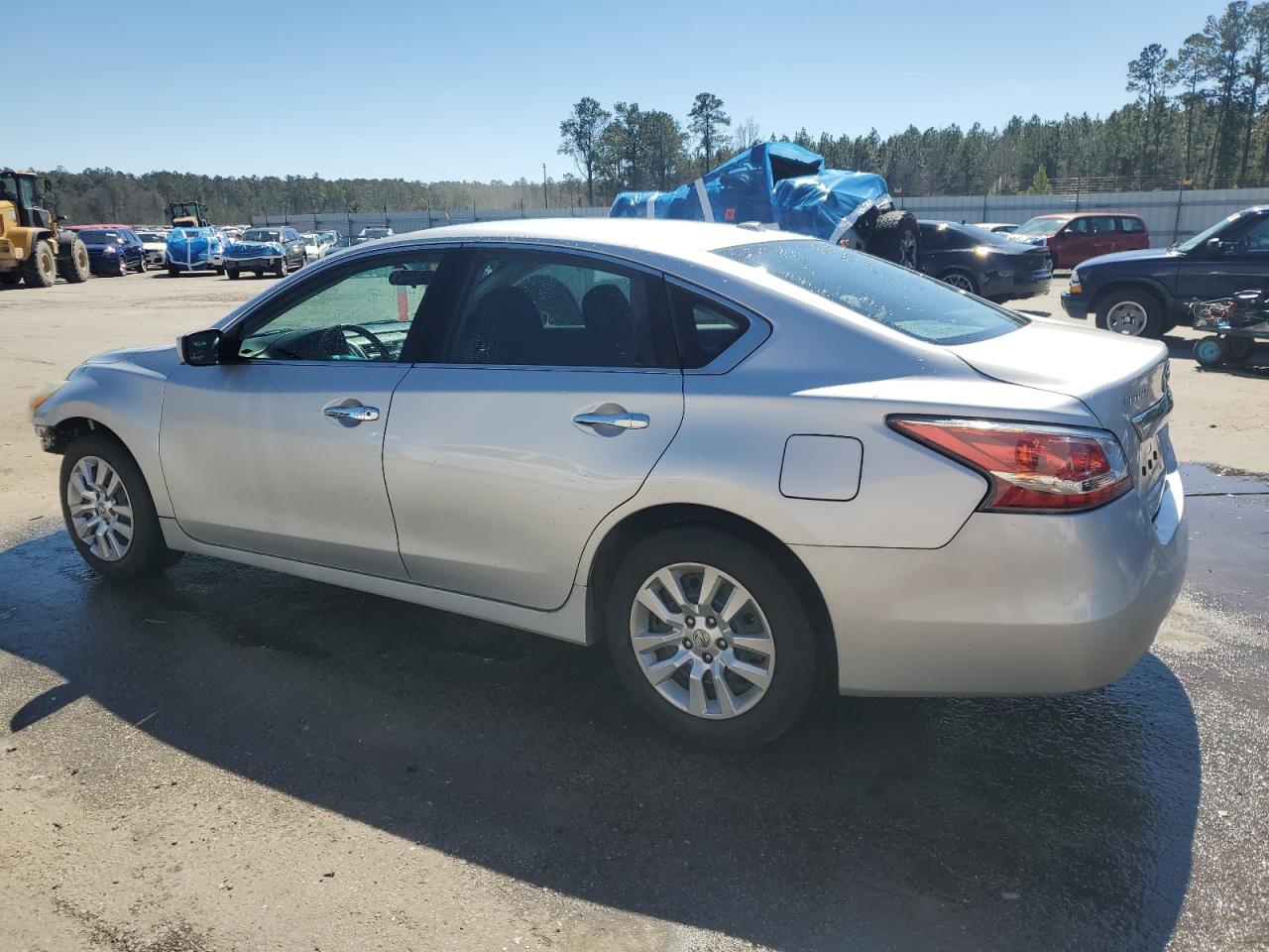 2014 Nissan Altima - Image 2