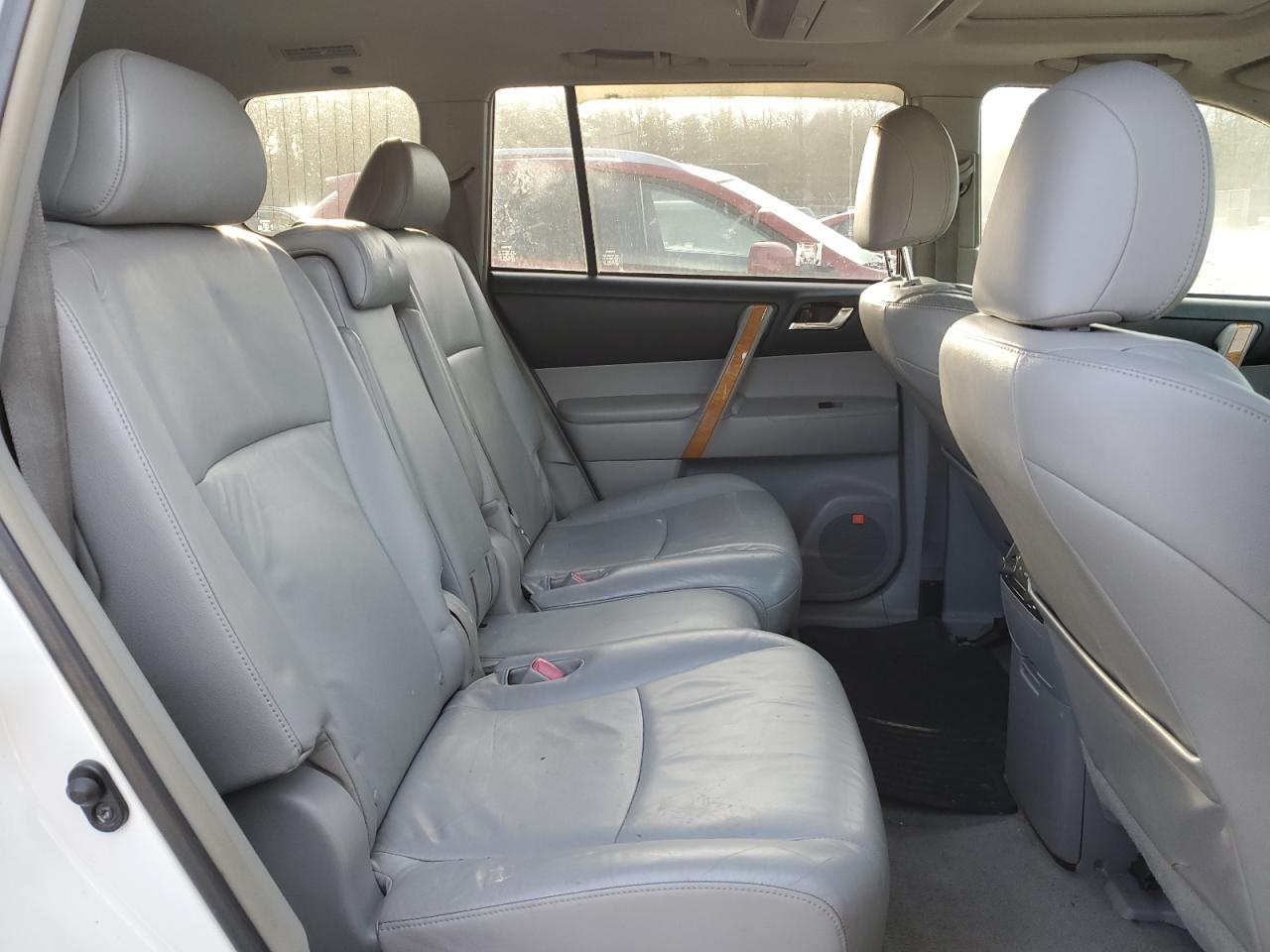 2008 Toyota Highlander - Image 11