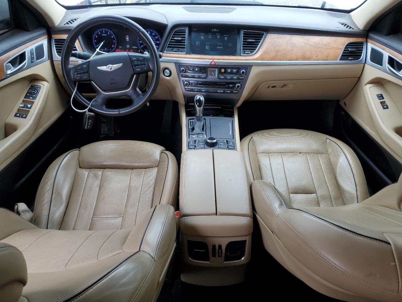 2015 Hyundai Genesis - Image 8