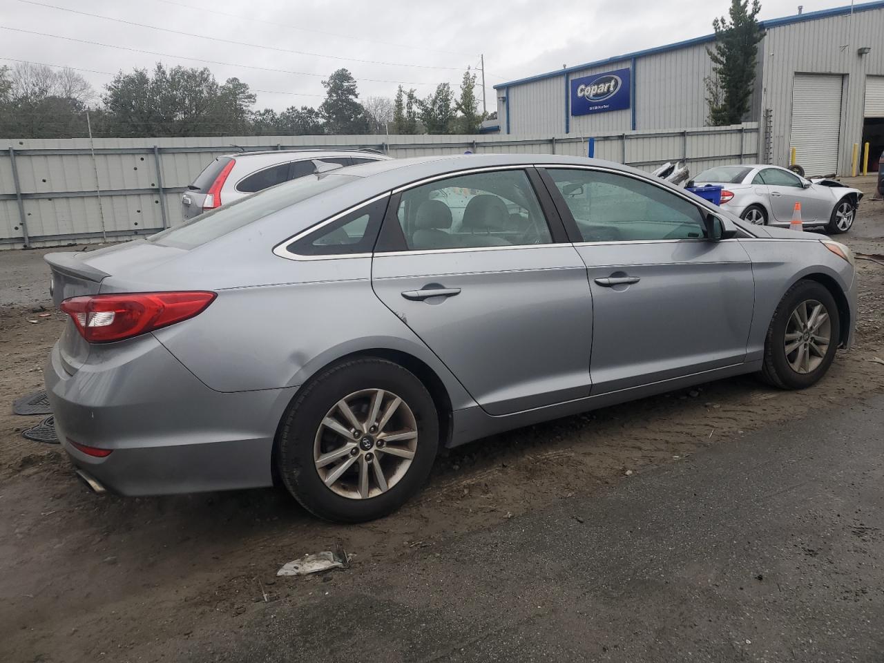 2015 Hyundai Sonata - Image 3