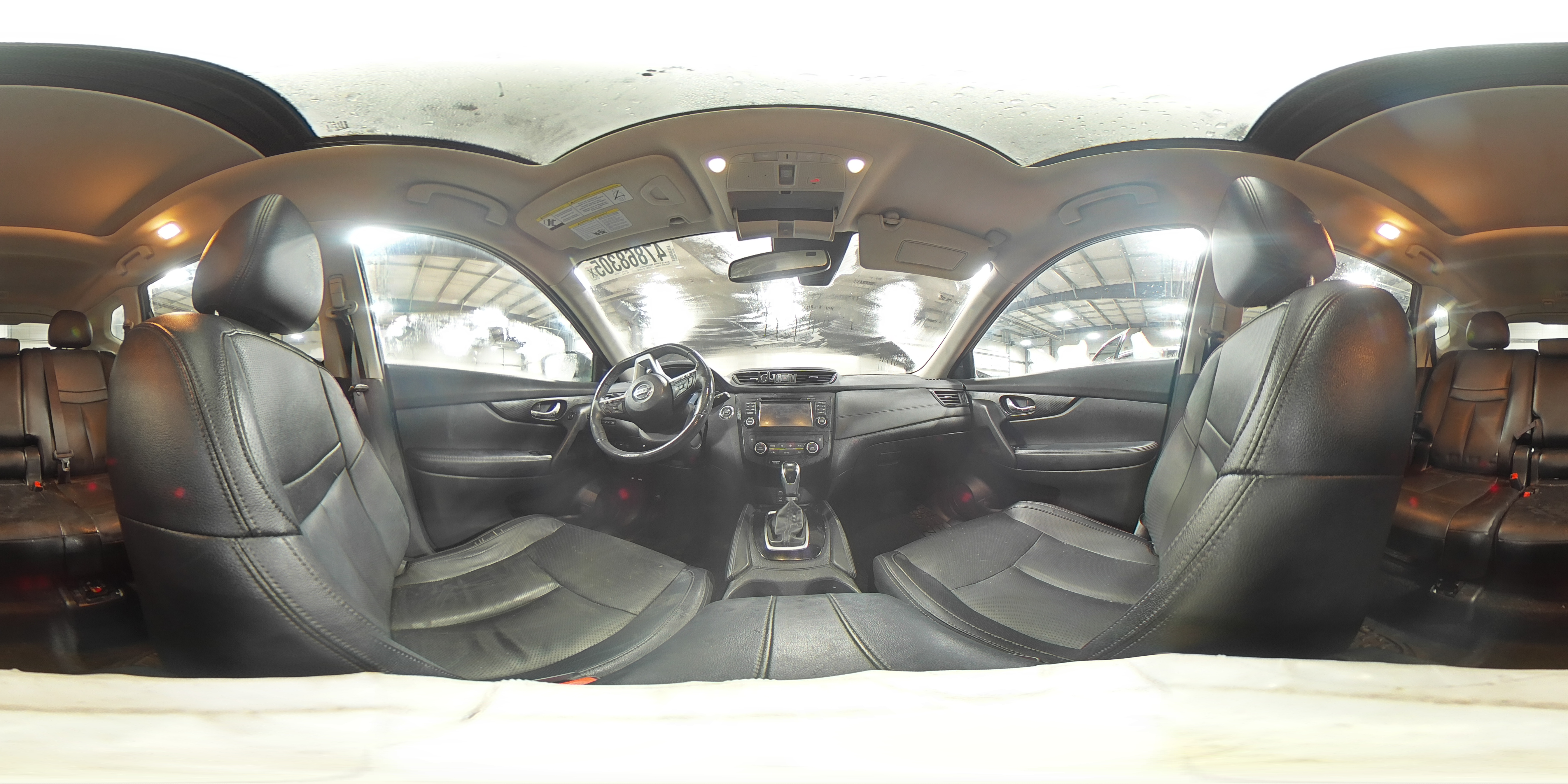 2017 Nissan Rogue - Image 15