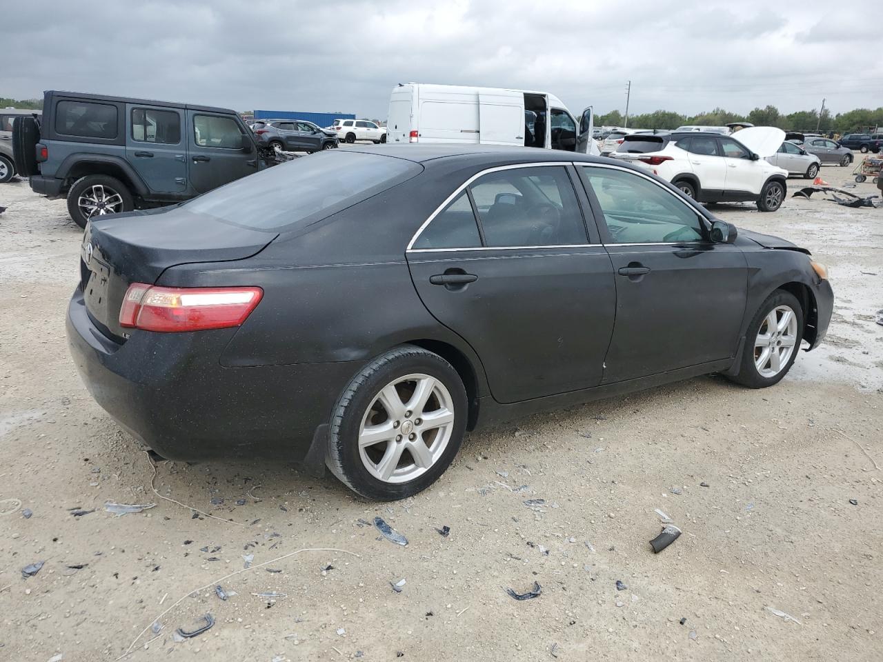 2009 Toyota Camry - Image 3