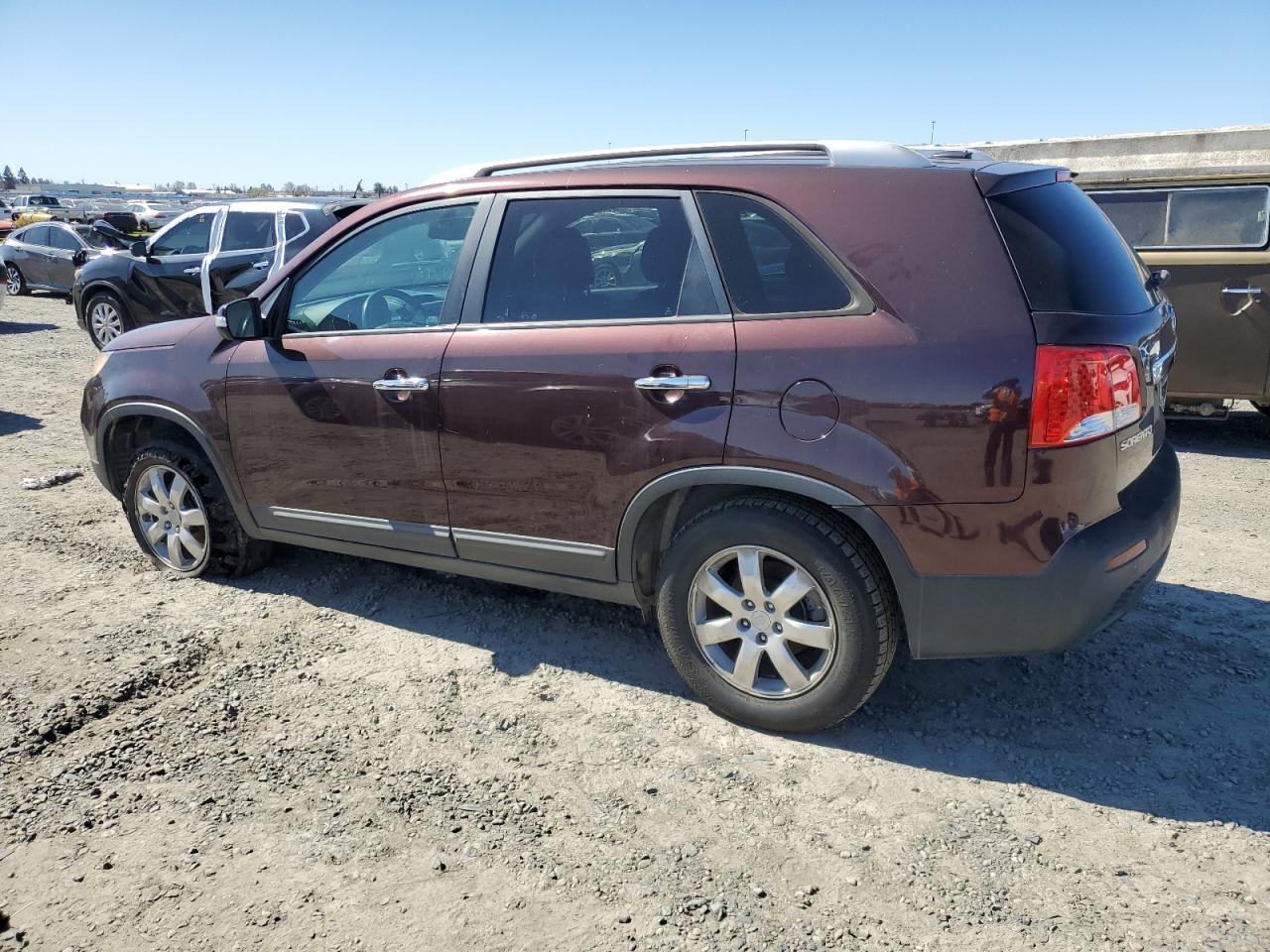 2011 Kia Sorento - Image 2