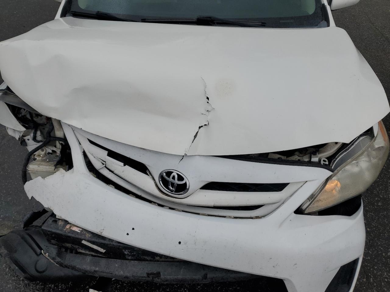 2011 Toyota Corolla - Image 11