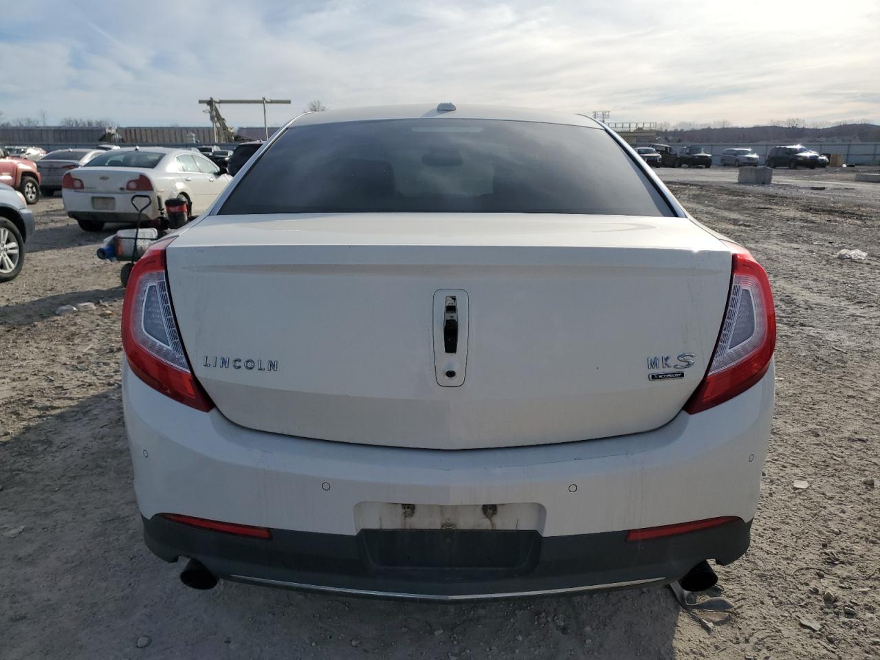 2013 Lincoln MKS - Image 6