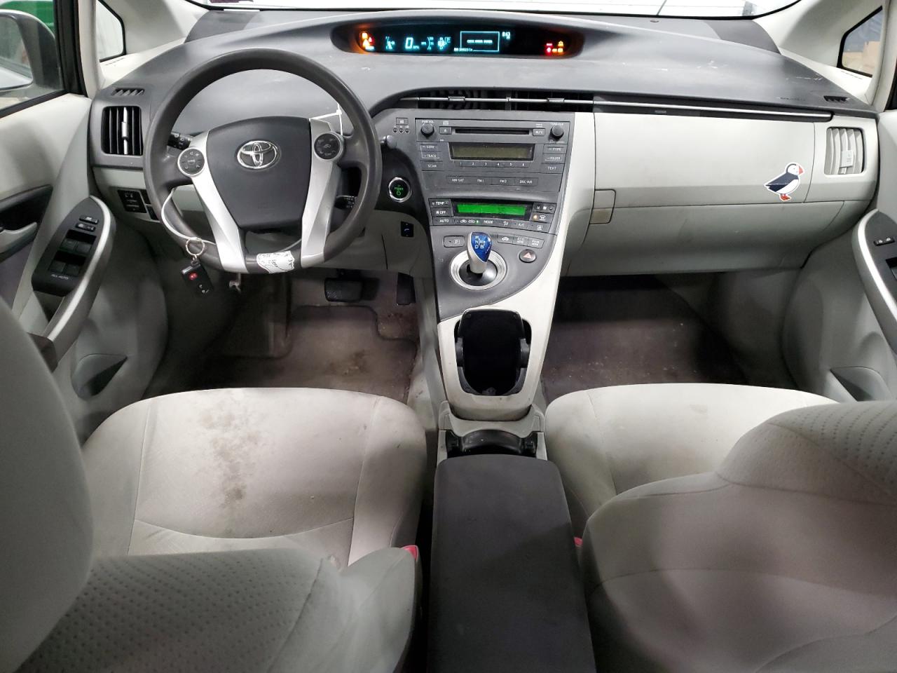 2011 Toyota Prius - Image 8