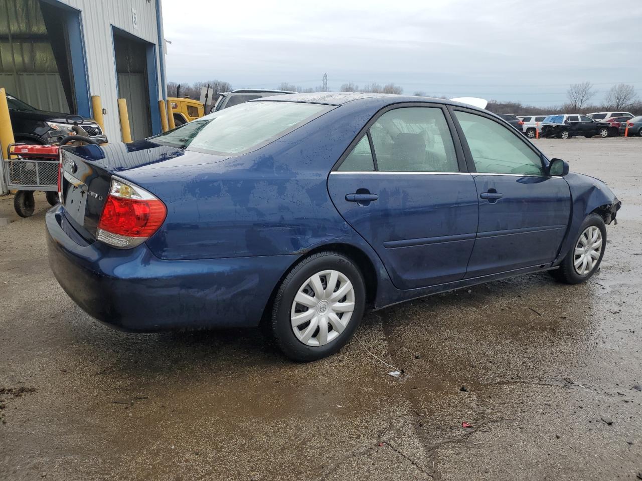 2005 Toyota Camry - Image 3