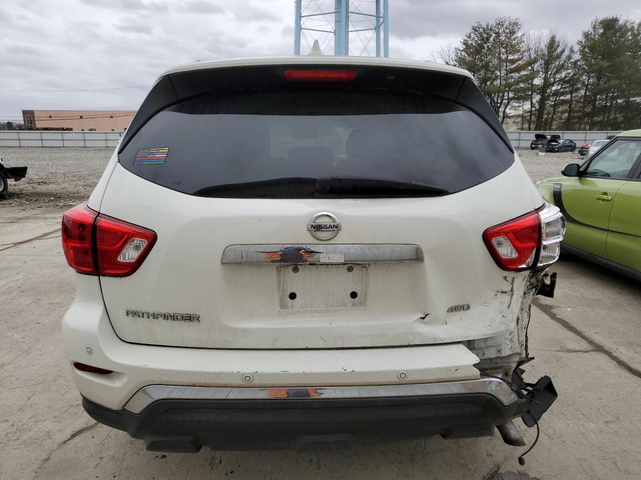 2019 Nissan Pathfinder - Image 6