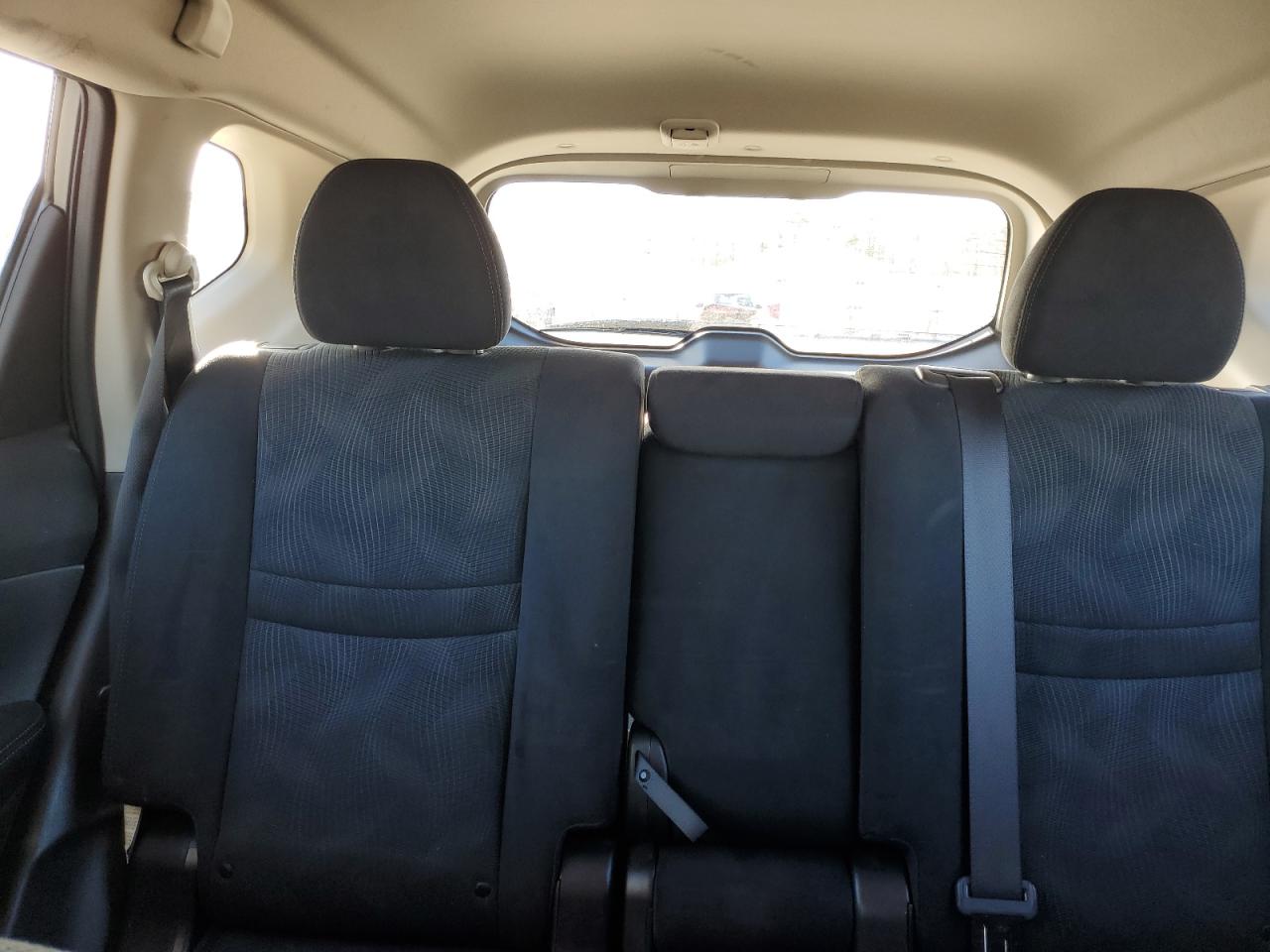 2014 Nissan Rogue - Image 10