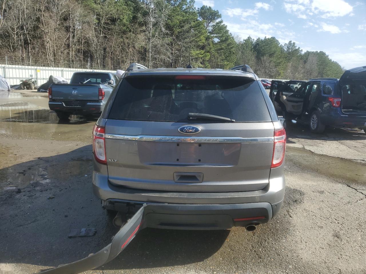 2012 Ford Explorer - Image 6