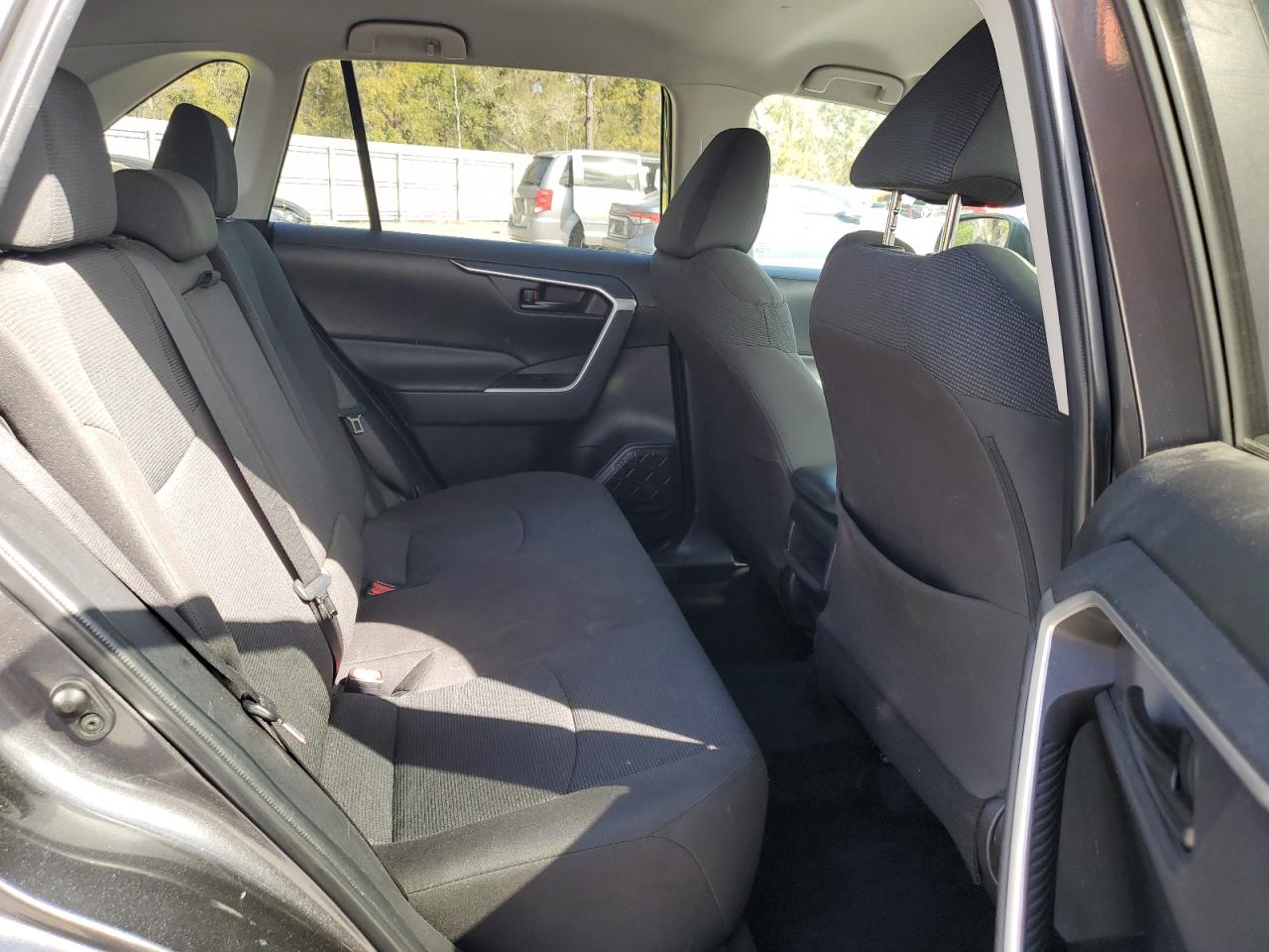 2021 Toyota RAV 4 - Image 11