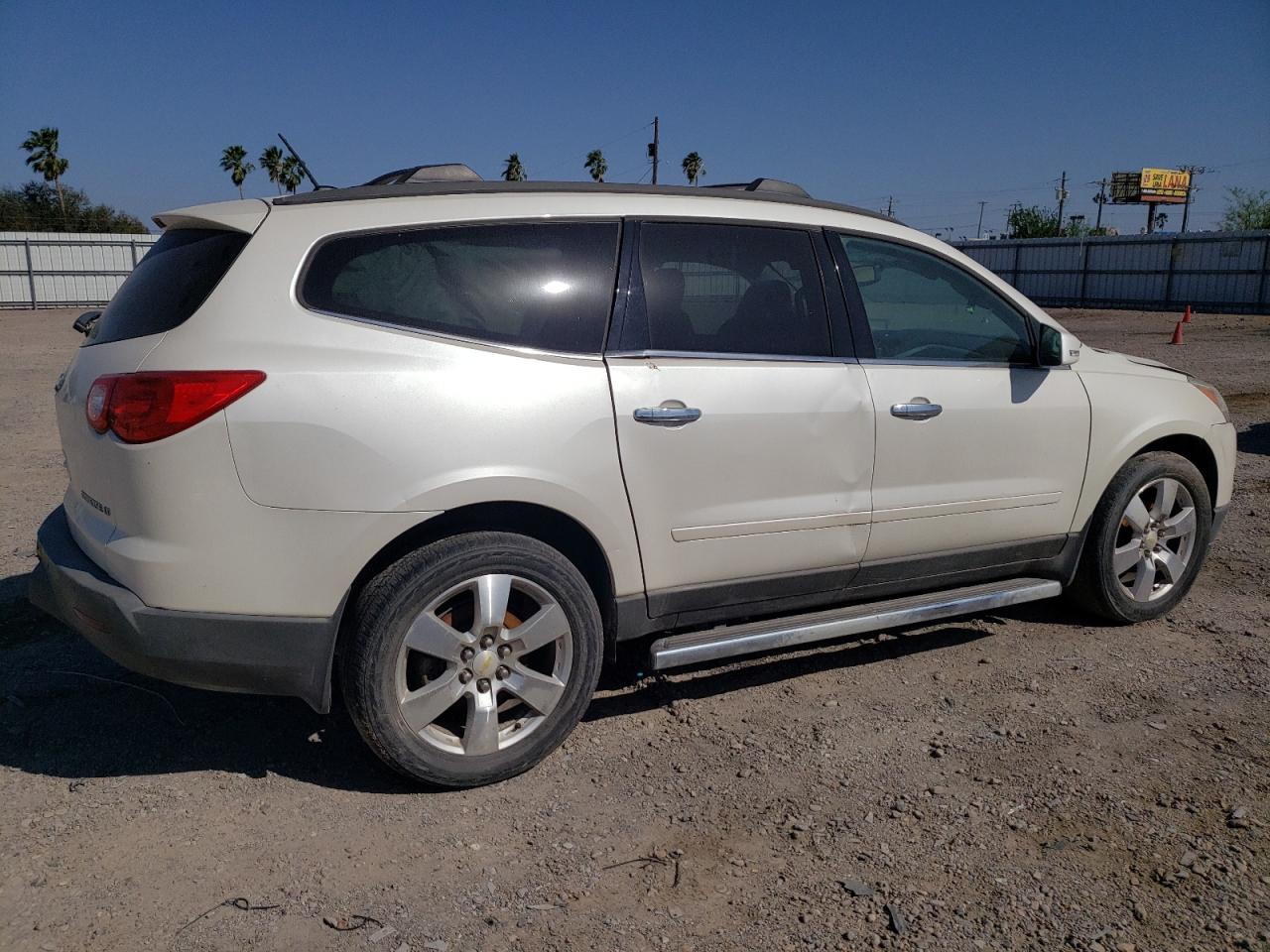 2012 Chevrolet Traverse - Image 3