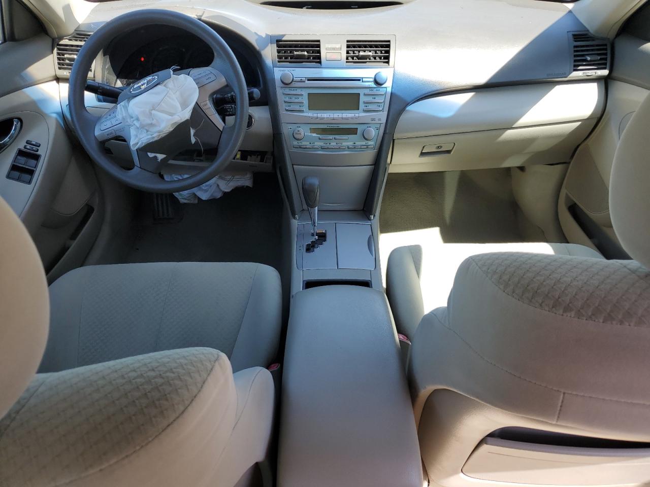 2009 Toyota Camry - Image 8