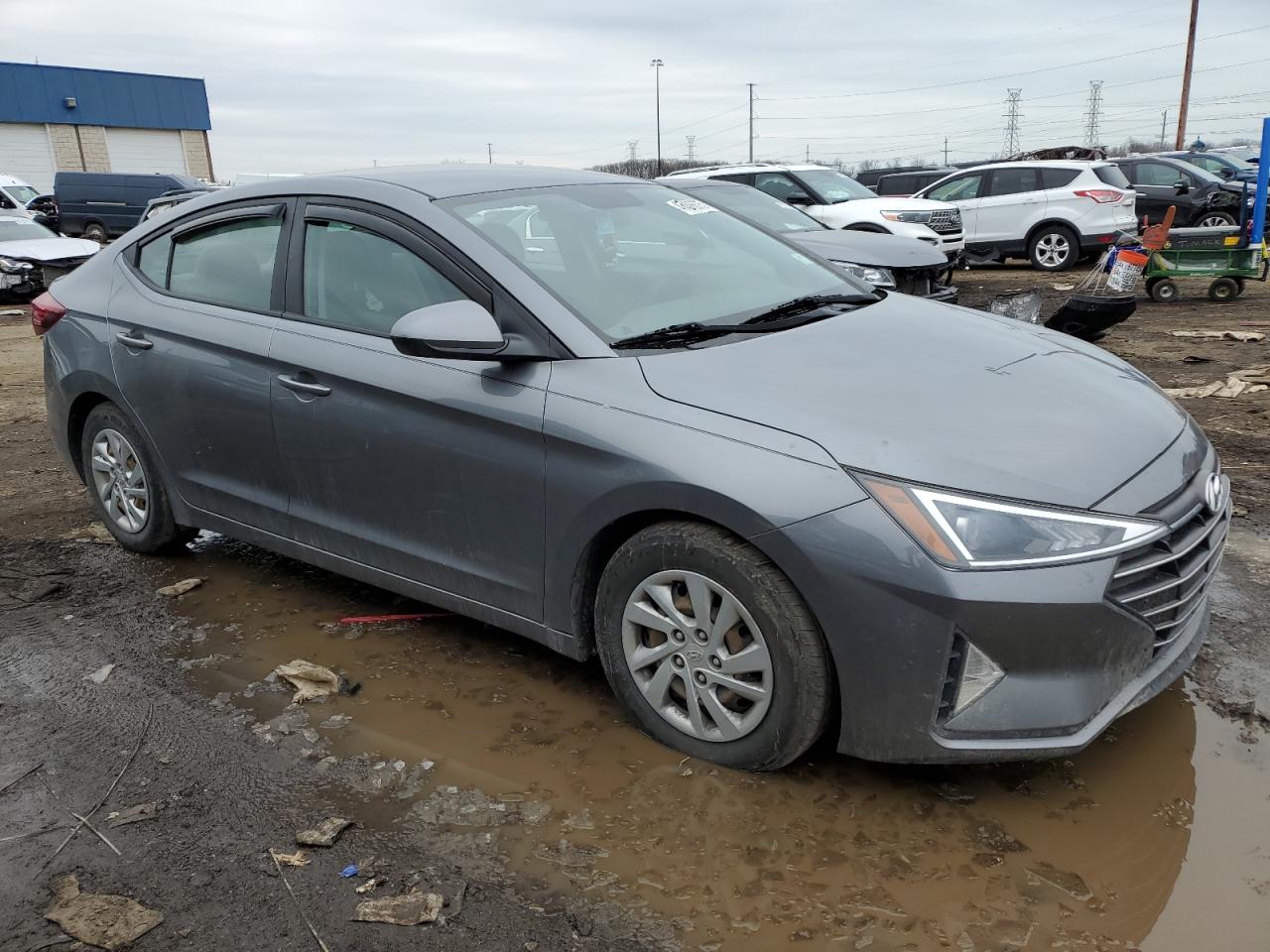 2019 Hyundai Elantra - Image 4