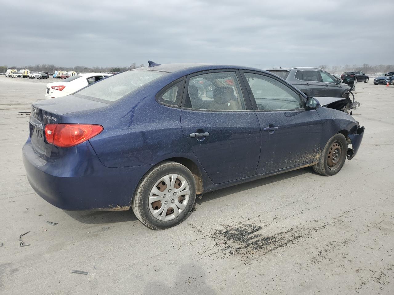 2009 Hyundai Elantra - Image 3